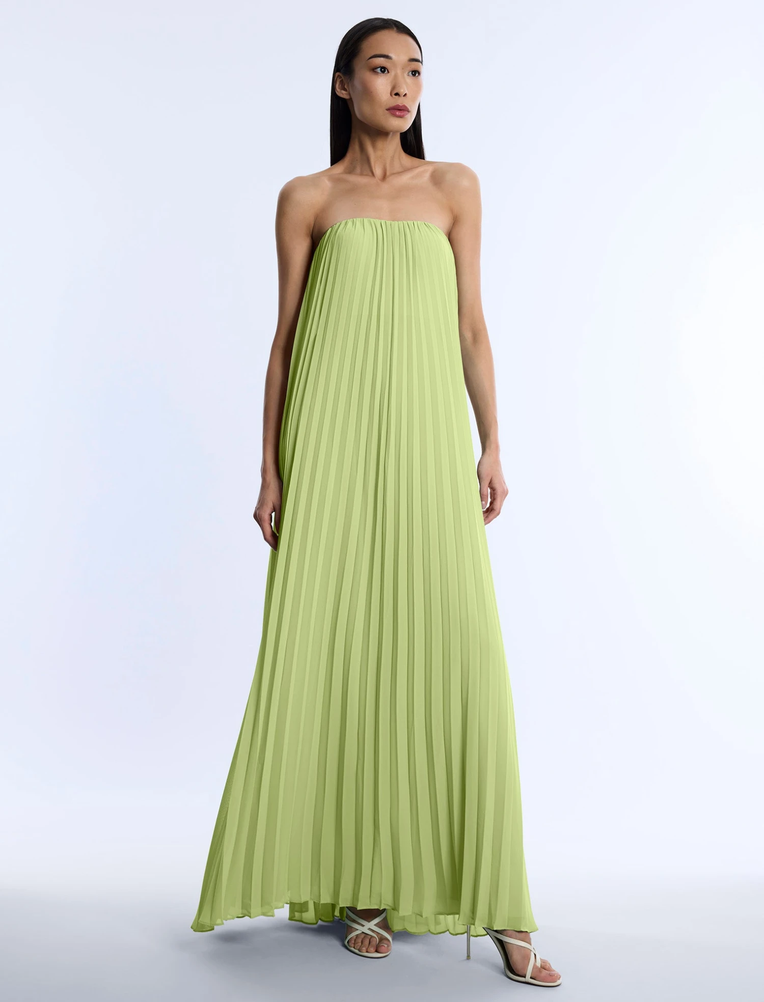 BCBGMAXAZRIA Pleated Gown 4 BCBGMAXAZRIA Pleated Gown - Image 4