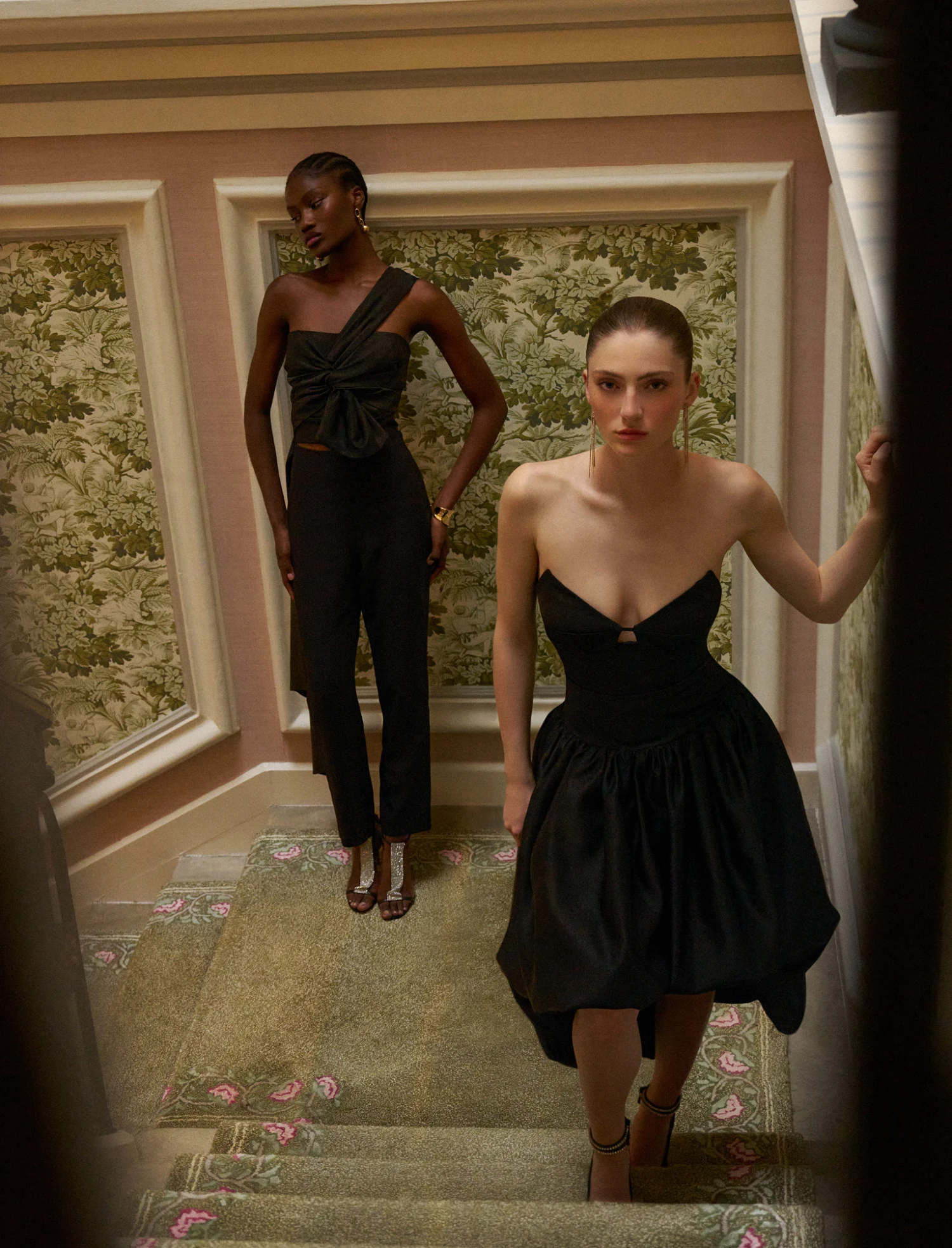 BCBGMAXAZRIA Bustier With Long Train 4 BCBGMAXAZRIA Bustier With Long Train - Image 4