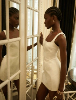 BCBGMAXAZRIA Twill Mini Dress -BCBGMAXAZRIA Shop BCBG SUMMER LOOK9 0004 PrimarySelects1