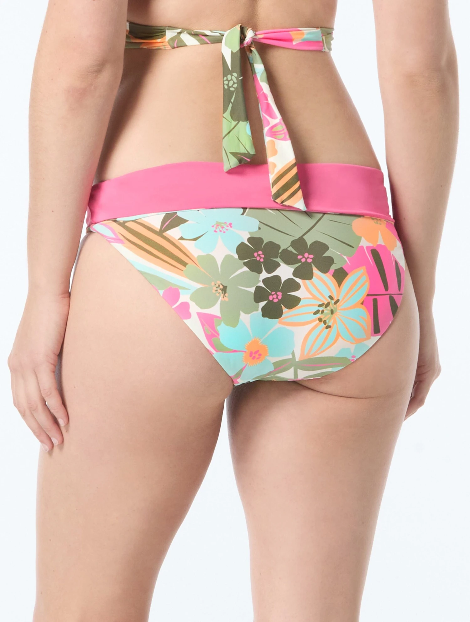 Coco Reef Verso High Waist Reversible Bikini Bottom - Lush Blooms 4 Coco Reef Verso High Waist Reversible Bikini Bottom - Lush Blooms - Image 4