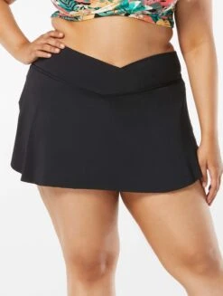 Coco Reef Serene Cross Over Swim Skort - Classic Solids -BCBGMAXAZRIA Shop U95486 006 alt03 R b67badf2 376d 46db 8e76 dff33da6be7b