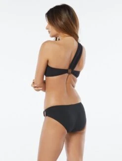 Carmen Marc Valvo Bandeau Bikini Top - Saint Tropez 18 Carmen Marc Valvo Bandeau Bikini Top - Saint Tropez -BCBGMAXAZRIA Shop c1b812 001 alt03 3 3276de86 ac02 4ec8 abd5 47014c0d45c5