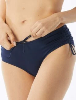 Beach House Sport Evolution Hipster Bikini Bottom - Beach Solids 10 Beach House Sport Evolution Hipster Bikini Bottom - Beach Solids -BCBGMAXAZRIA Shop h47378 511 alt02 r