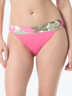 Coco Reef Verso High Waist Reversible Bikini Bottom - Lush Blooms 14 Coco Reef Verso High Waist Reversible Bikini Bottom - Lush Blooms -BCBGMAXAZRIA Shop u5e289 970 alt06 1