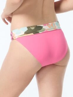 Coco Reef Verso High Waist Reversible Bikini Bottom - Lush Blooms 15 Coco Reef Verso High Waist Reversible Bikini Bottom - Lush Blooms -BCBGMAXAZRIA Shop u5e289 970 alt07 1