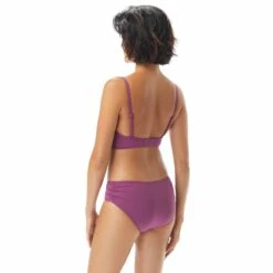 Coco Reef Enrapture Bra Sized Underwire Bikini Top - Classic Solids -BCBGMAXAZRIA Shop u95147 542 alt01 ca634c80 64c1 4830 aa3c 28866c6e4f64